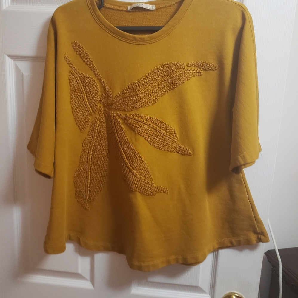 Sweatshirt - Picture 2 of 3